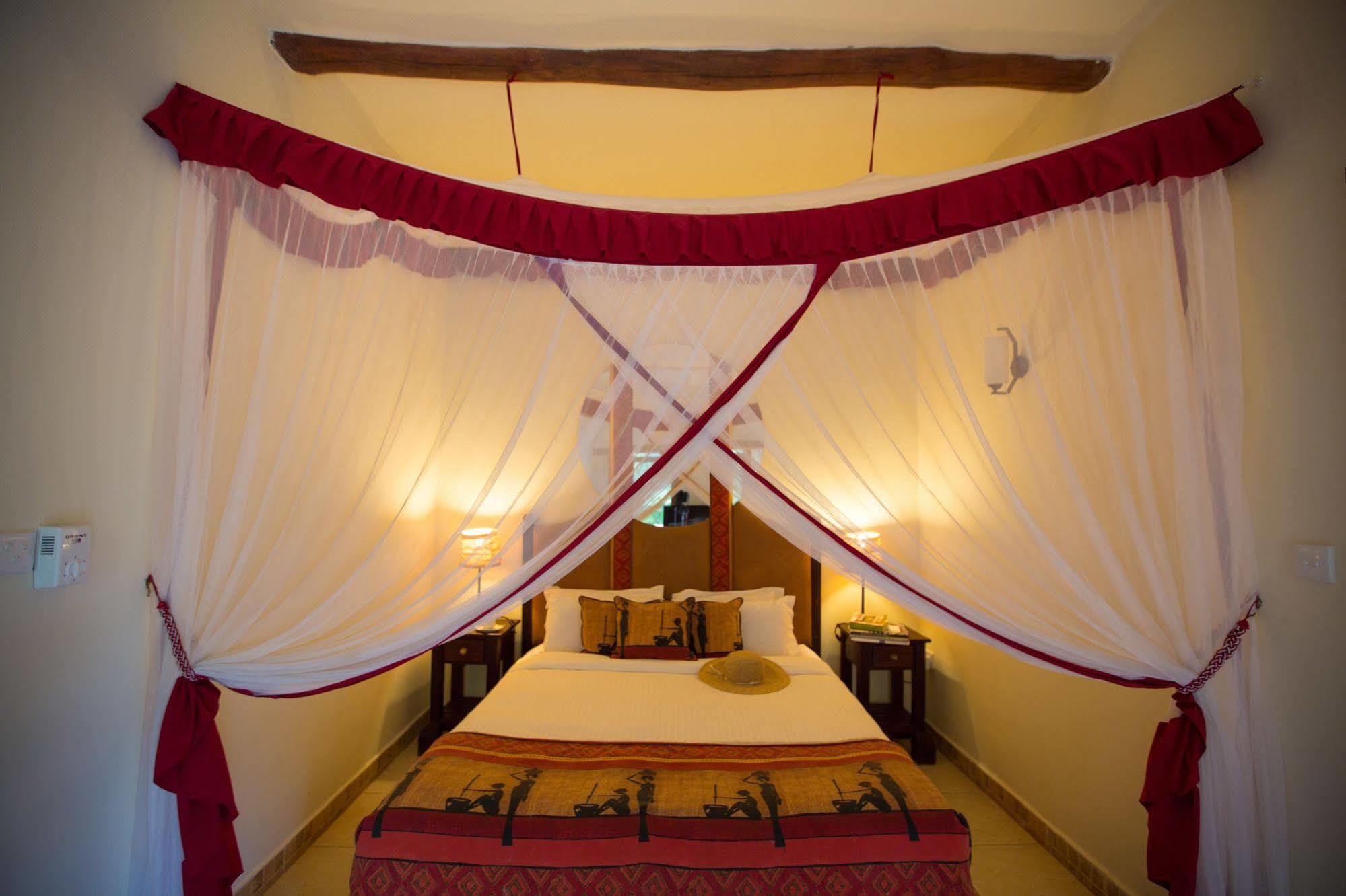 Afrochic Diani Otel Ukunda Dış mekan fotoğraf